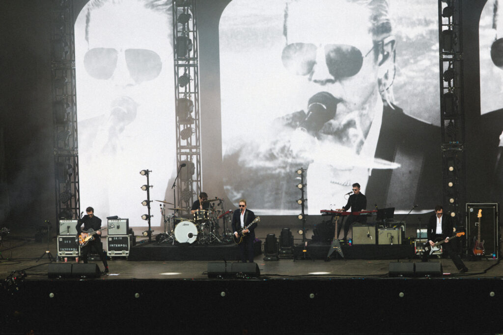 Le groupe Interpol en concert sur la grande scène du festival Rock en Seine 2026 à Saint Cloud le 30 août 2026