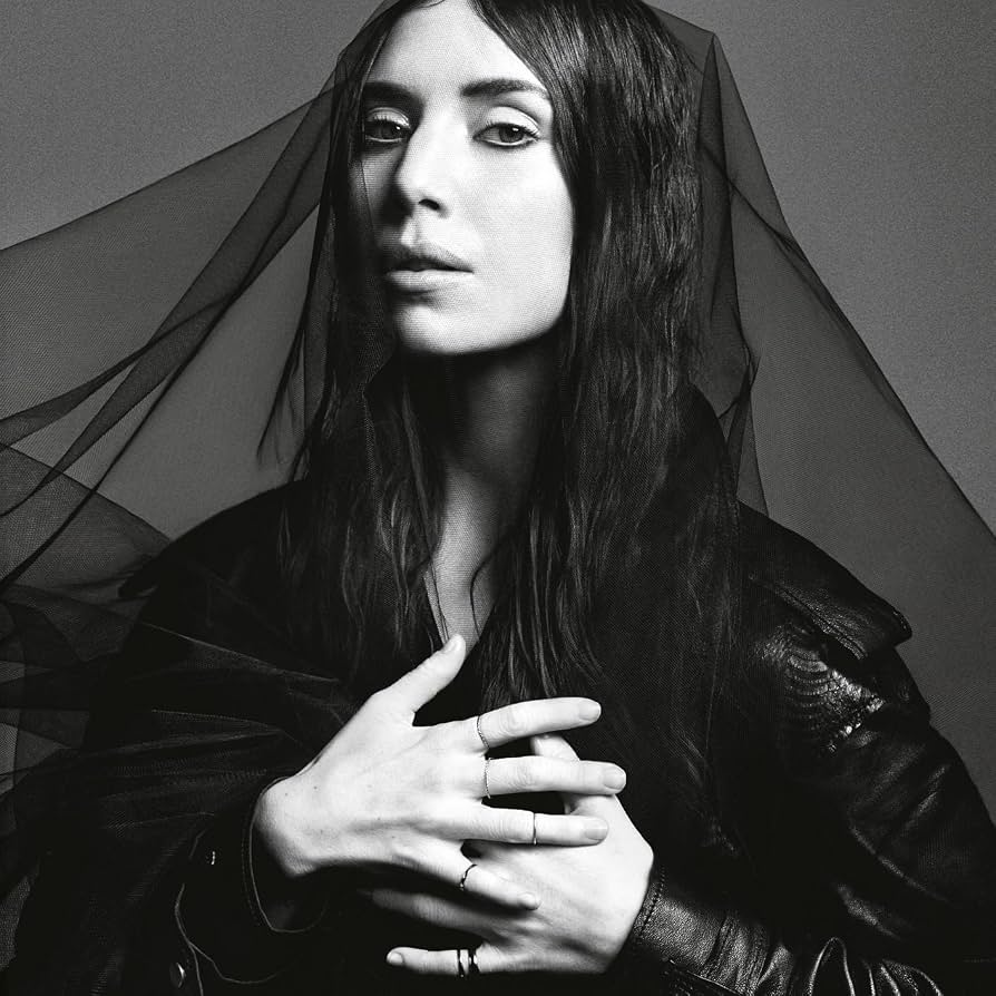 Portrait de la chanteuse Lykke Li