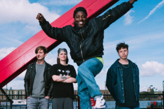 Photo presse du groupe anglais Bloc Party.