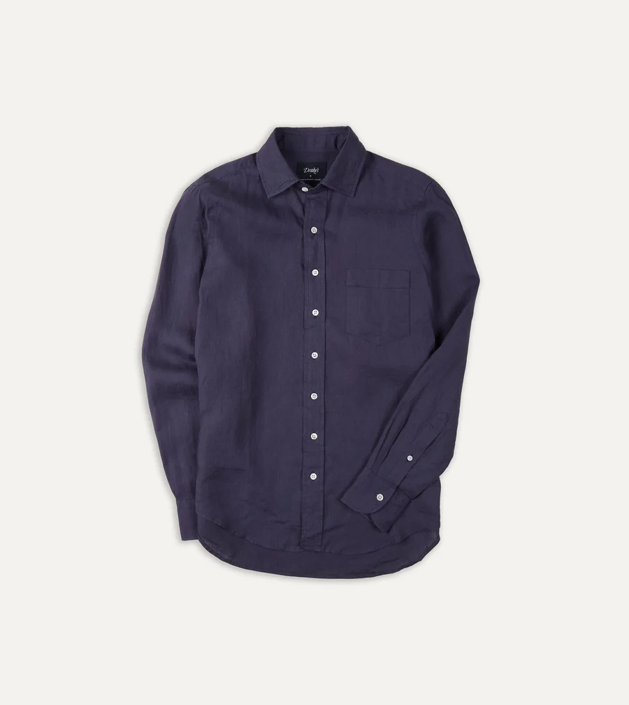 Chemise Linen Spread Collar Shirt de la marque anglaise Drake’s en version bleue marine.